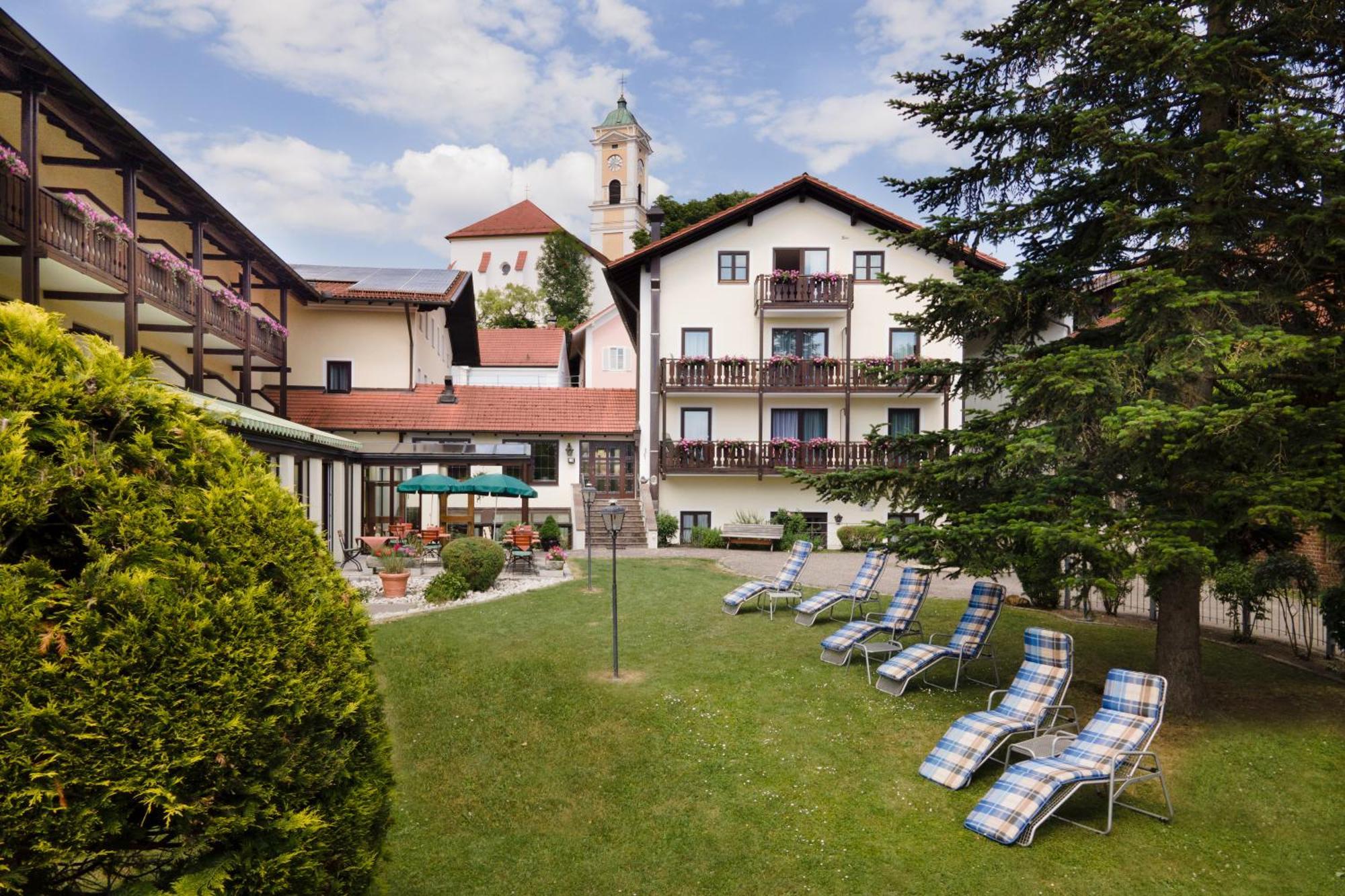 Graefliches Hotel Alte Post Bad Birnbach Esterno foto
