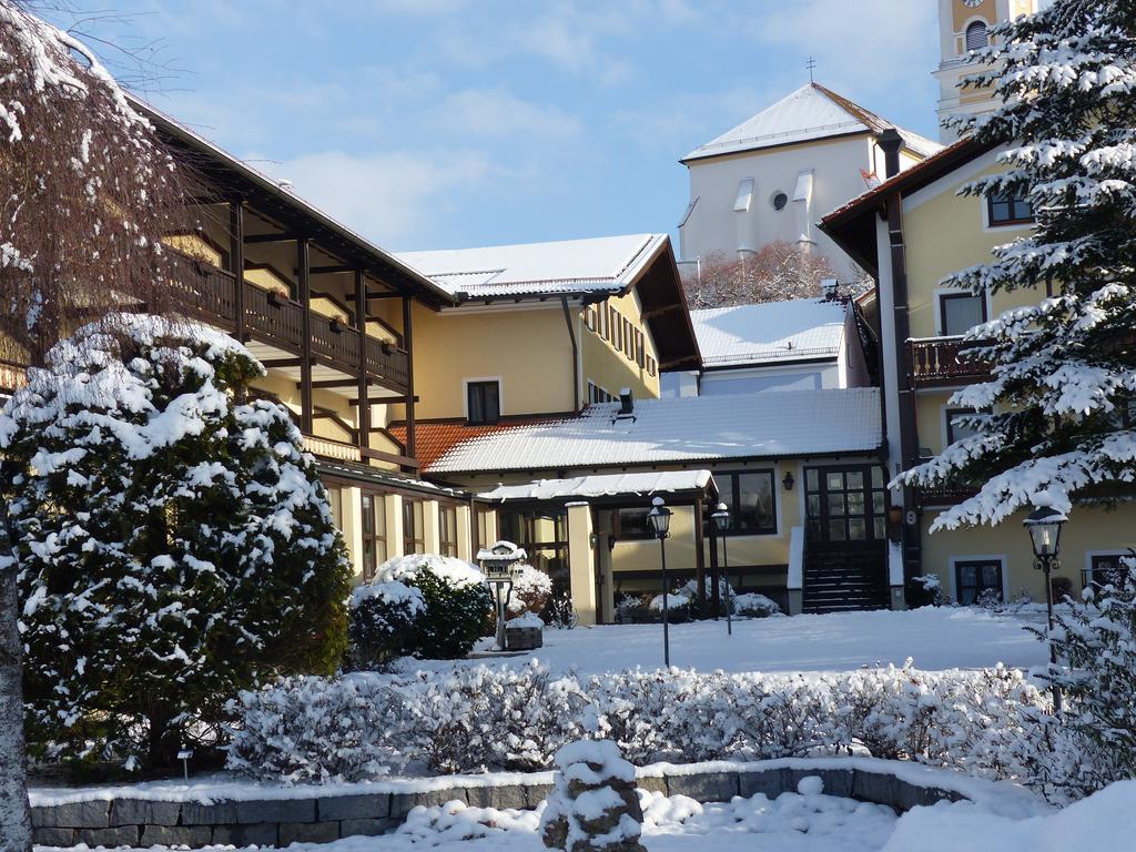 Graefliches Hotel Alte Post Bad Birnbach Esterno foto